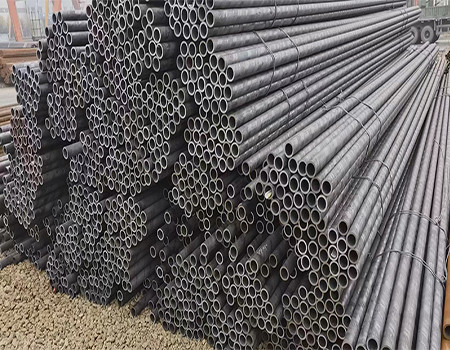 metropolitana senza cuciture del tubo d'acciaio del carbonio laminato a caldo di 65mm Astm A192 per la caldaia ad alta pressione